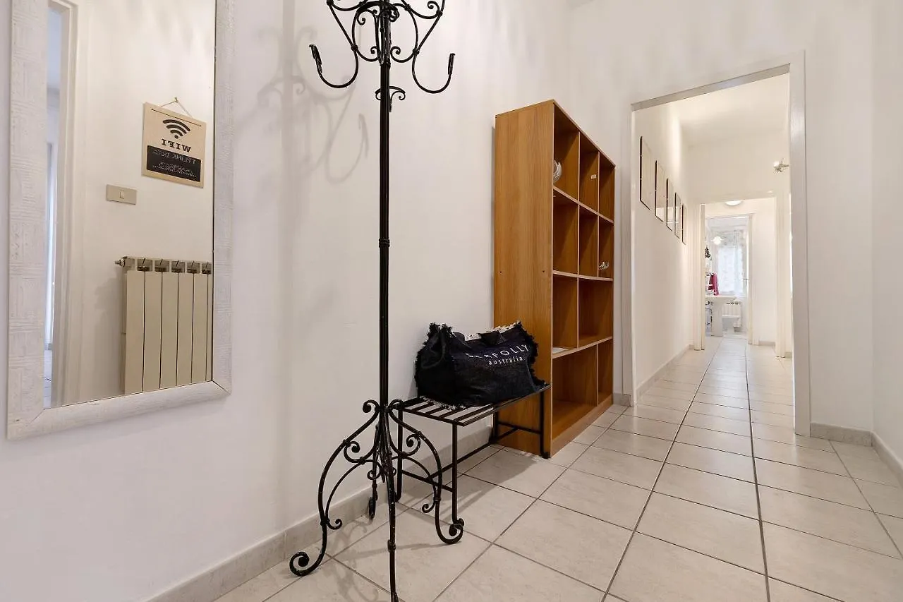 Casa Rosso Melograno Apartment Alassio