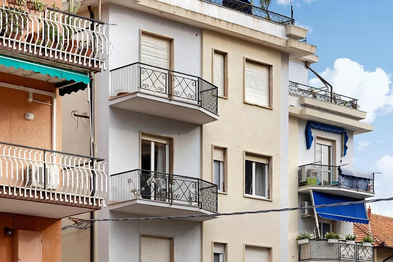 Casa Rosso Melograno Apartment Alassio 0*,