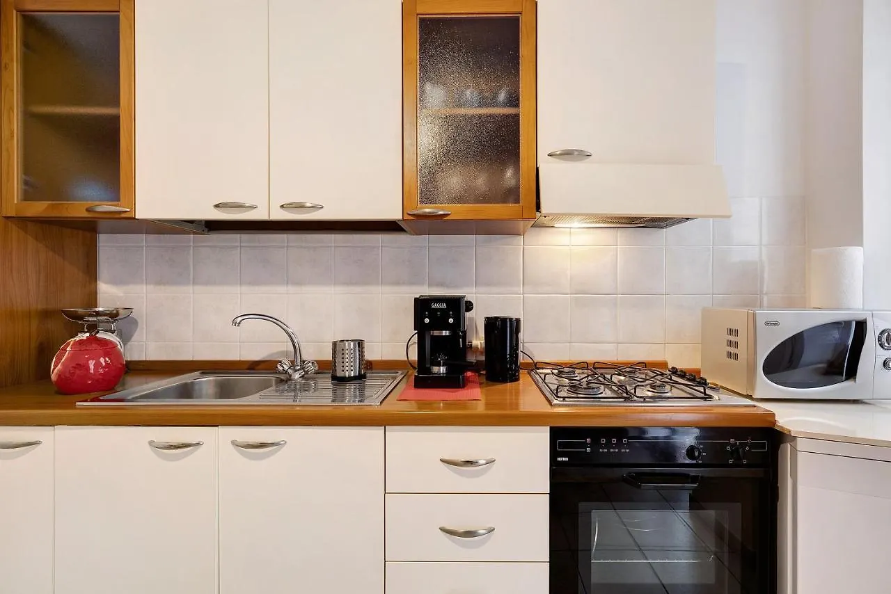 Casa Rosso Melograno Apartment Alassio
